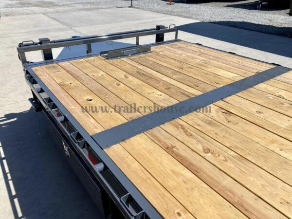 High-Performance 2024 Lamar 102x24' Deckover Power Tilt Trailer – 14000# GVW, Scissor Hoist, Spare Tire, and More - Image 28