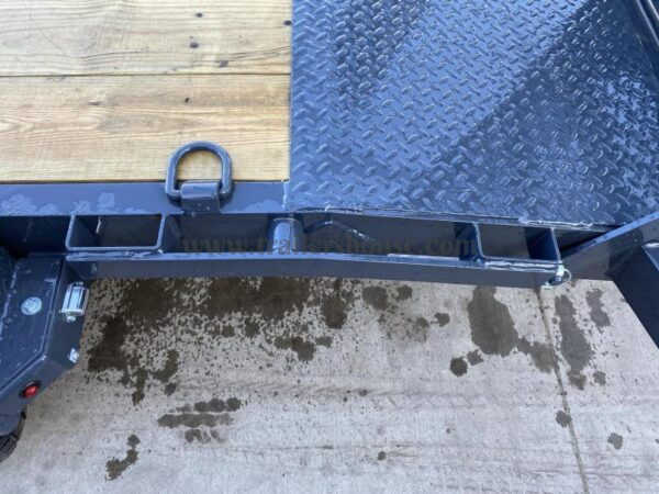 2024 Lamar 7x18' Equipment Trailer 14000# GVW * DELUXE OVERWIDTH RAMPS W/ HEAVY MESH * CHARCOAL POWDERCOAT * RUBRAIL/STAKE POCKETS/PIPE SPOOLS/D-RINGS * REM FENDERS * 12K JACK * CAST COUPLER * SPRING ASSIST * COLD WEATHER HARNESS - Image 24